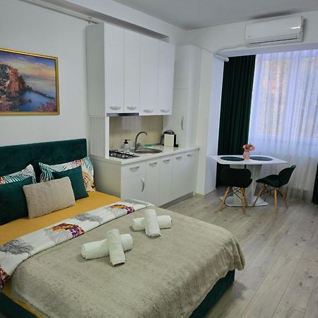 Gda Studio Onesti Εξωτερικό φωτογραφία